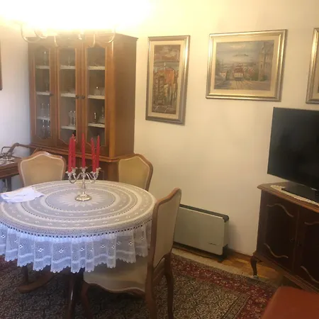 公寓 1/1 Sleeps 4 Ideal Location 斯普利特