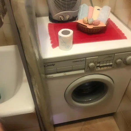 아파트 1/1 Sleeps 4 Ideal Location